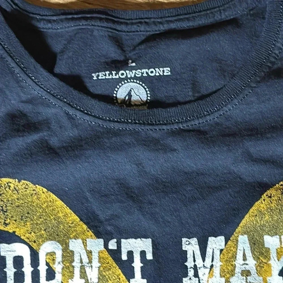 Yellowstone Official Don’t Make Me Go Beth Dutton On You T-Shirt Size LG - Picture 3 of 6